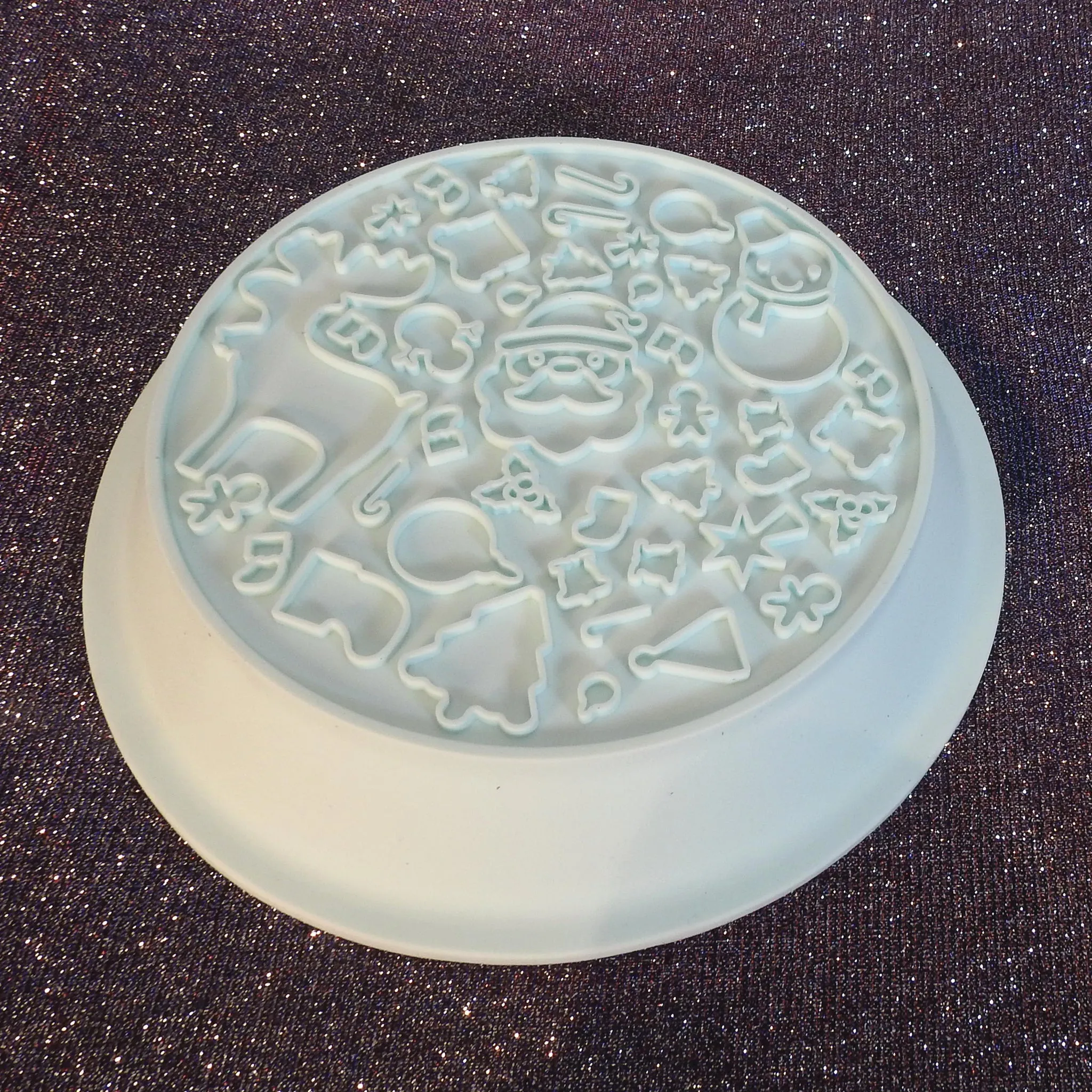 Gingerbread (Round) Bowl & Lickmat - Ice Blue