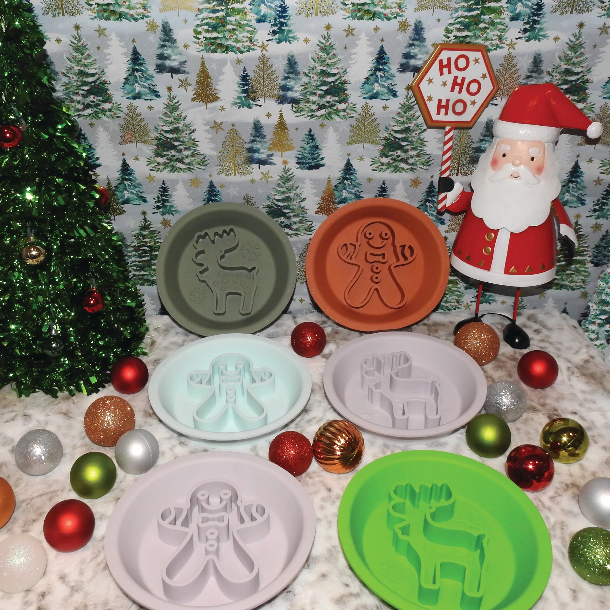 Reindeer (Round) Bowl & Lickmat - Lime Green