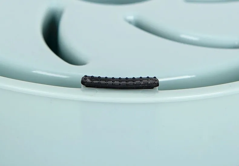 Slow Training Pet Feeder in Pastel Blue